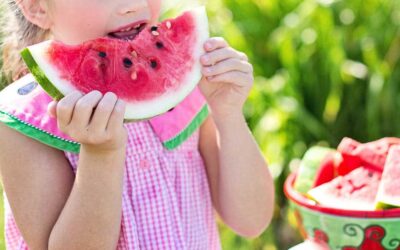 How to Help Your Kids Form Healthy Eating Habits